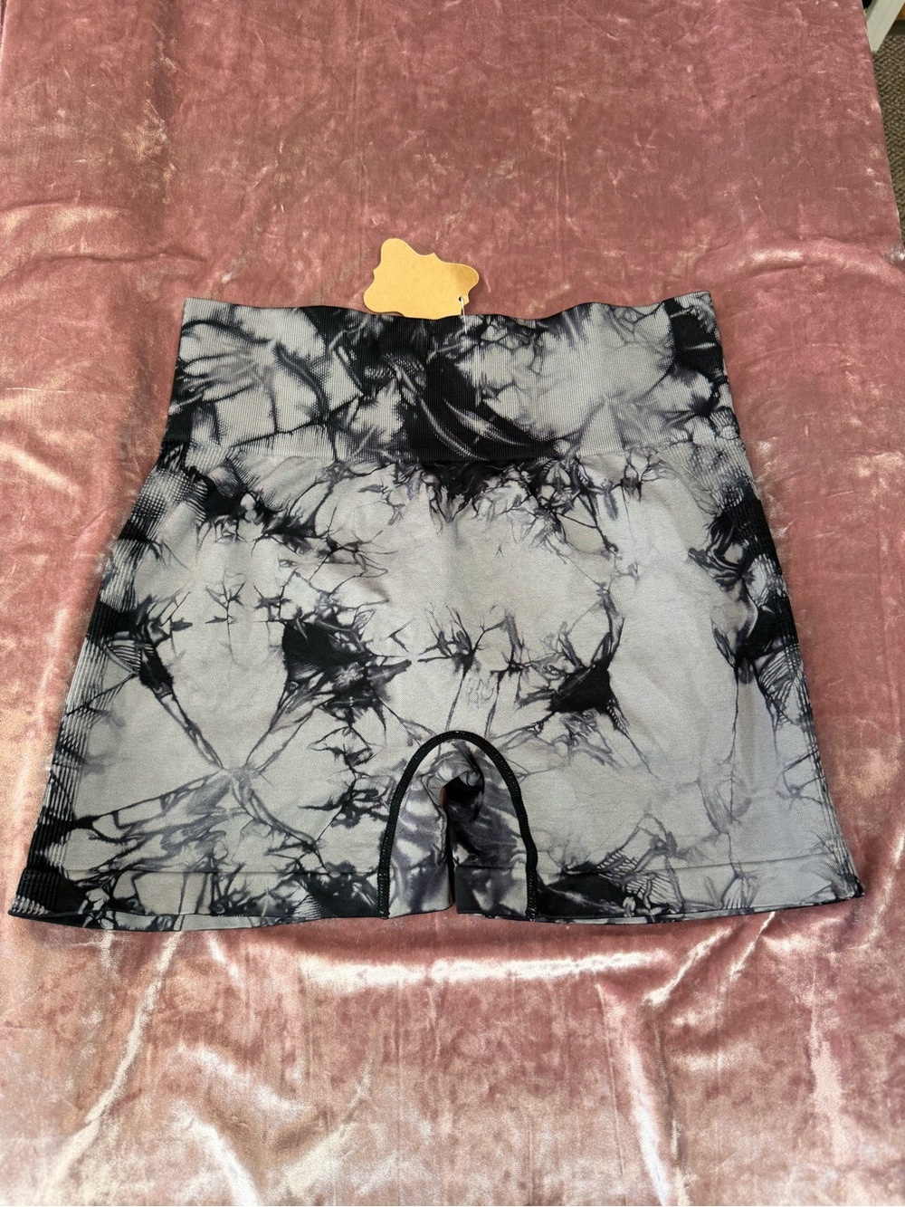 Tie-Dye High-Waist Active Shorts - Black & Gray